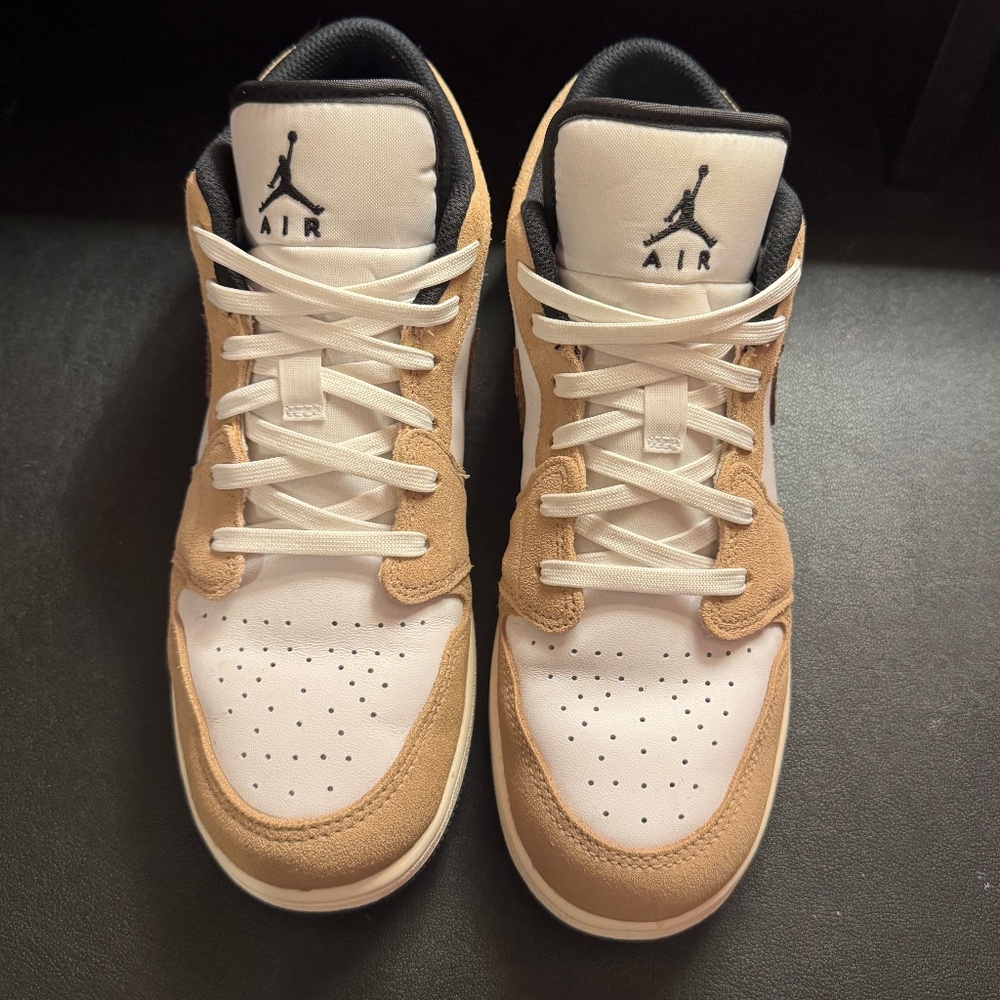 Nike Air Jordan 1 Low SE